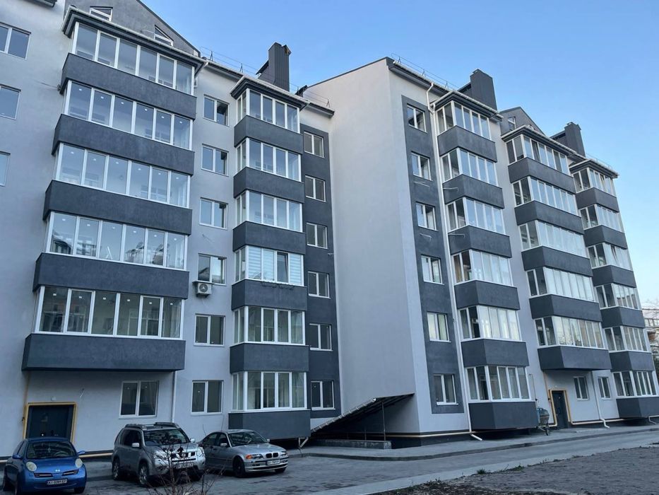ПРОДАЖ !!! Квартира - 92,3м2, - (700/м2)