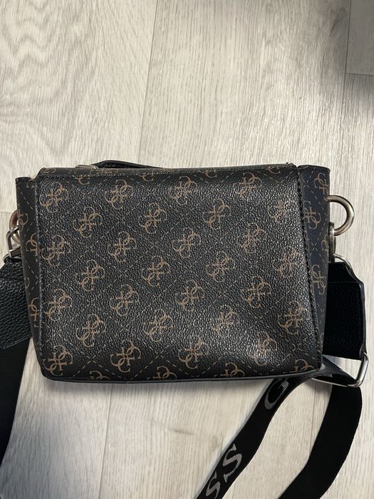 Сумка GUESS коричнева