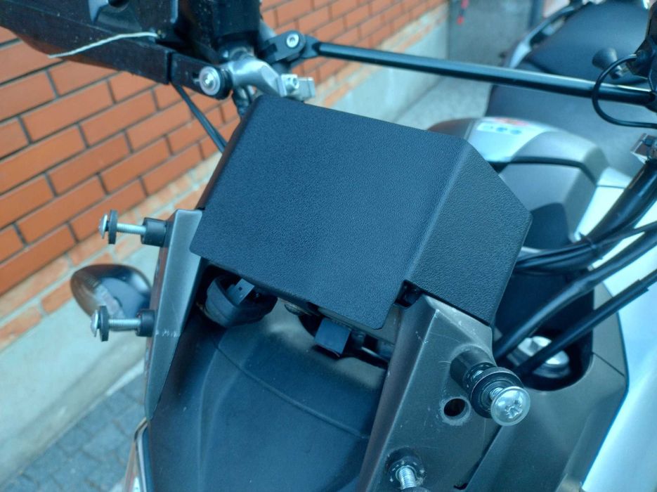 Honda NC700 osłona przeciwsłoneczna licznika motocykla