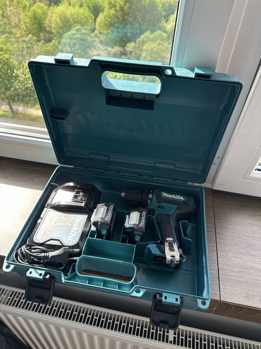 Акумуляторний шуруповерт Makita DF333DWYE + 2 акб 12 V