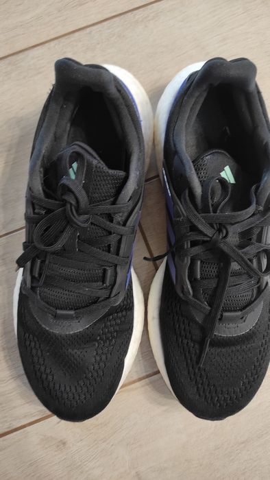 Продаж! Оригінальні кросівки Adidas pозмір 42(us9)