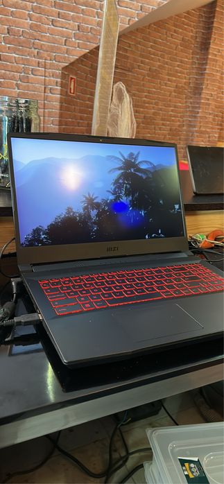 MSI Katana GF66 - Como novo