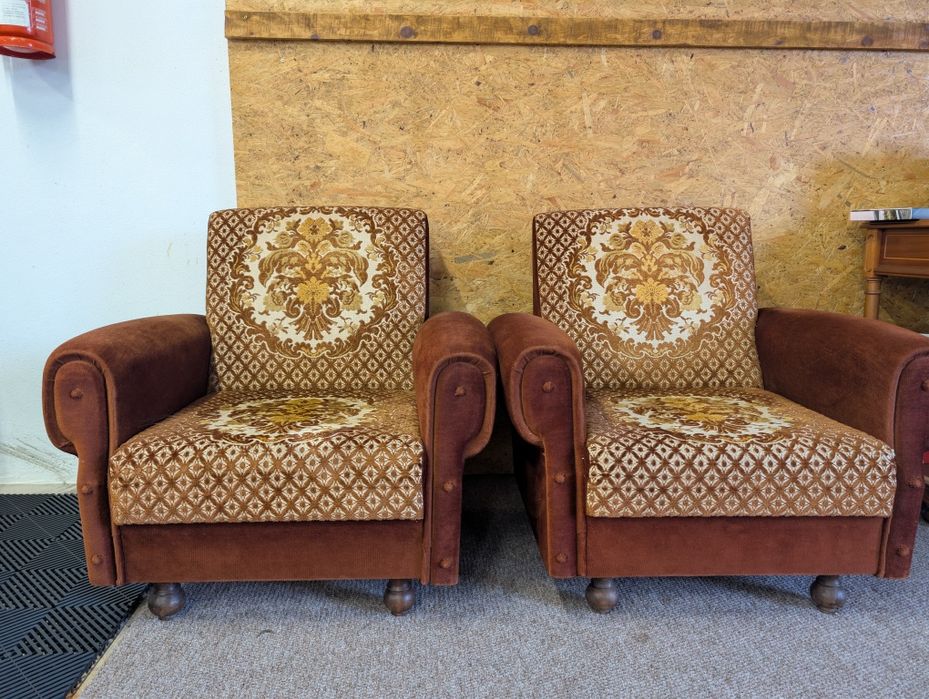 2 sofás individuais