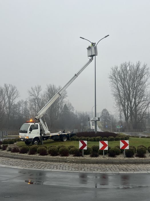 Usługi podnośniekiem koszowym,zwyżka