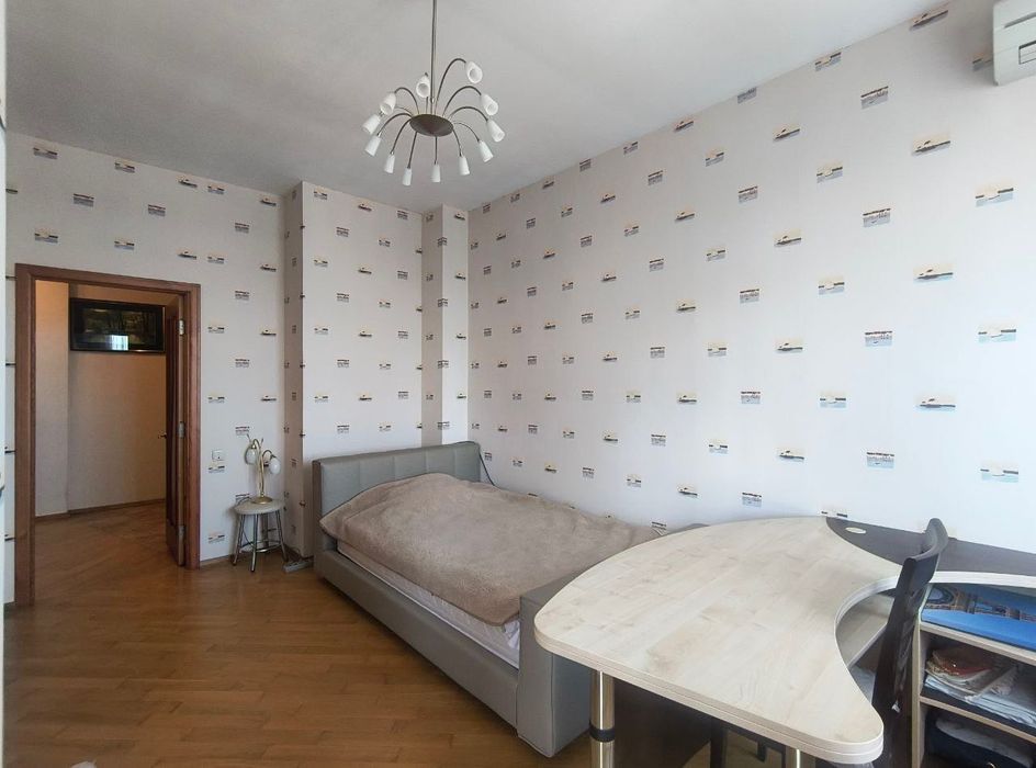 shev-03 . Двокімнатна 93кв.м в ЖК Капітан біля парку і моря.