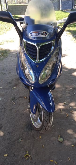 Продам скутер YIBEN YB150T-10