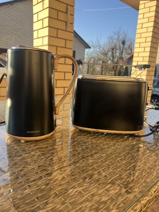 Електрочайник і тостер привезені з Европи