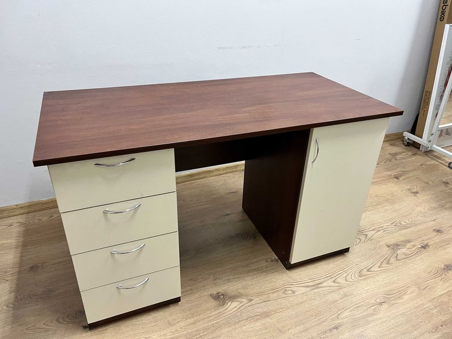 Biurko z szafką i komodą- stan bdb