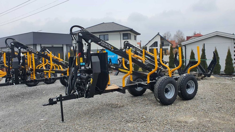 Przyczepa leśna 5t do ciągnik URSUS C360 dźwig do drewna żuraw HDS 4.3