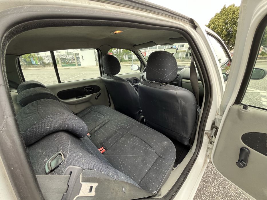 Renault Clio — fotografia 6