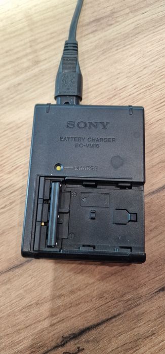 Ładowarka Sony BC-VM10 230V