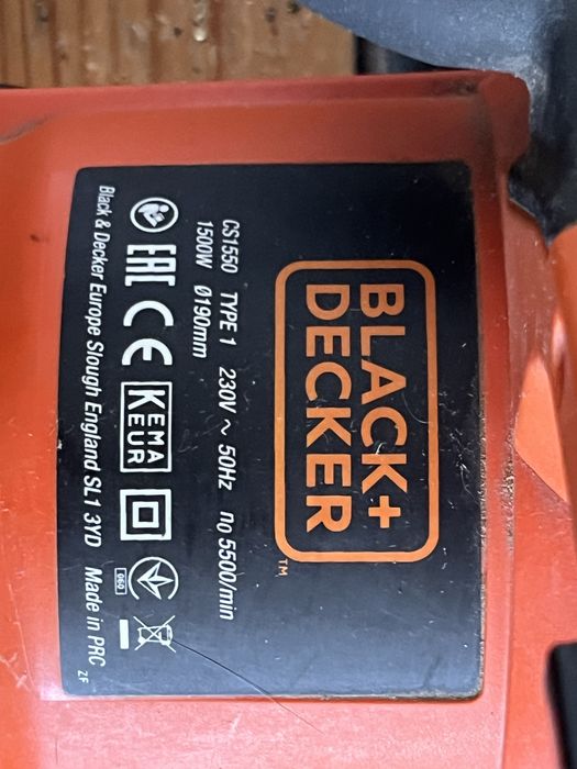 serra circular Black & Decker CS1550