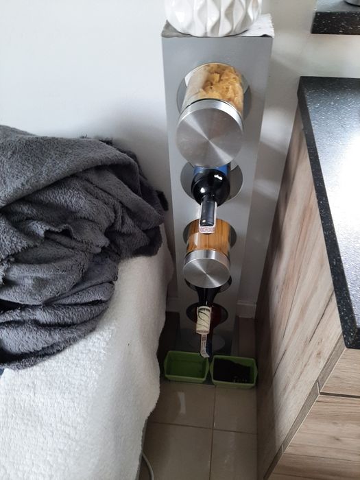 Stojak barek alkohole