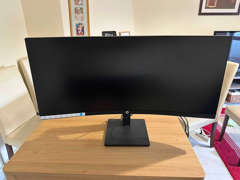 Monitor HP M34d de 34 polegadas, curvo, em excelente estado e totalmente funcional