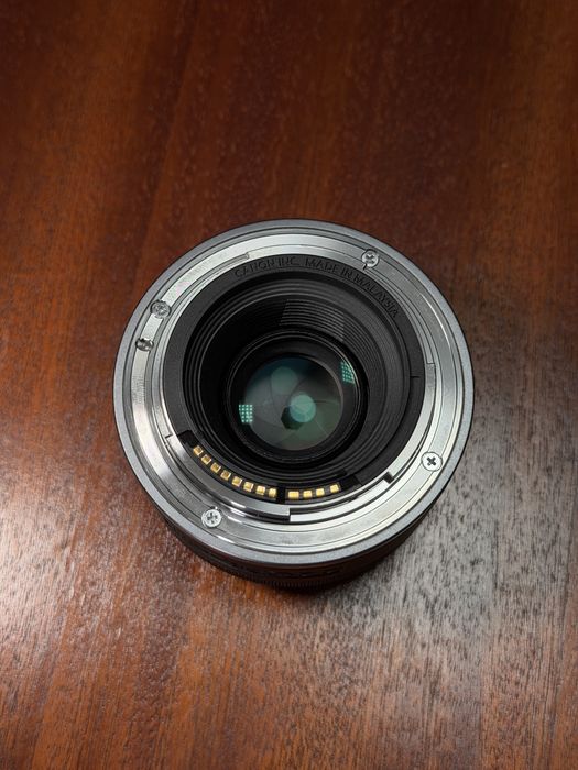 Canon EOS R10 + 50mm RF f/1.8 STM