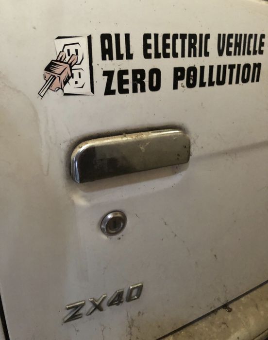 Електромобіль MILES ZX40