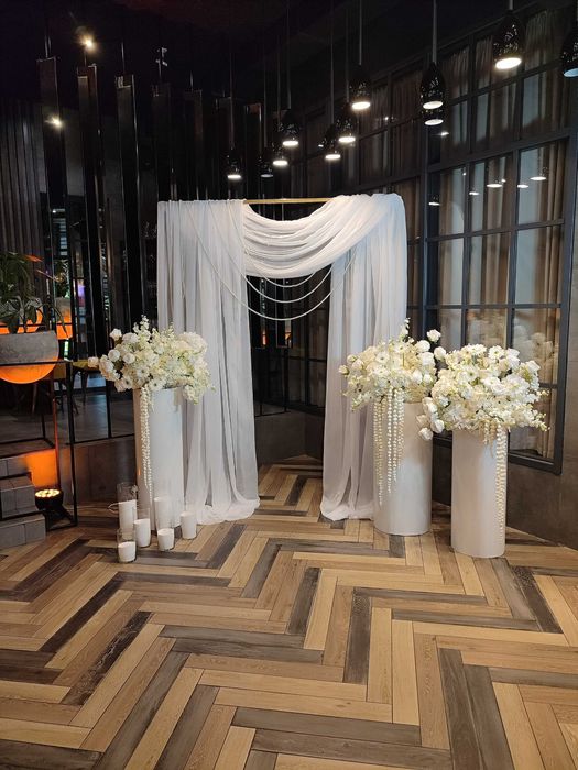 Фотозона, декор, кульки, флористика на будь яку подію. Оренда декору