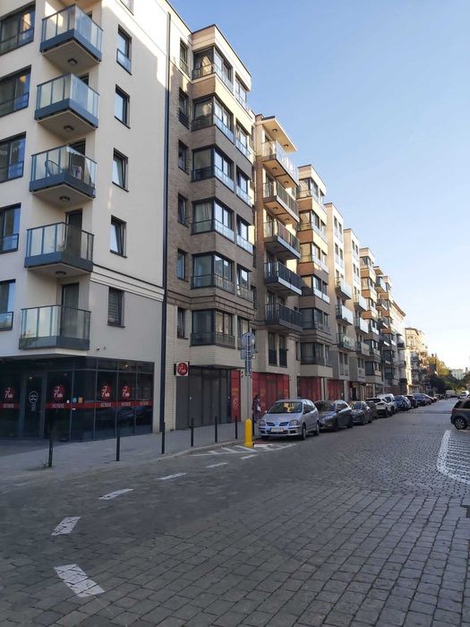 Mieszkanie w apartamentowcu z miejscem postojowym i balkonem