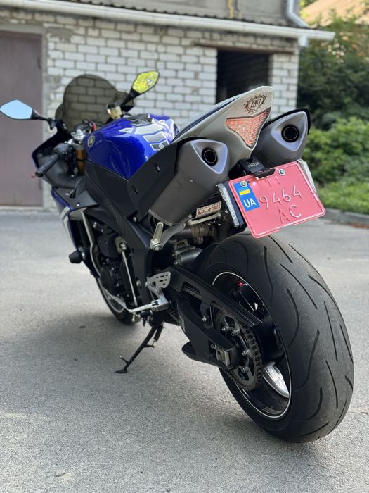 Yamaha YZF R1 2011 год