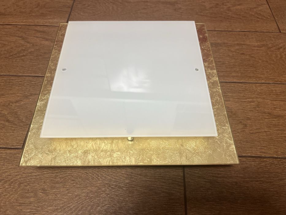 Продам лампы (настенная и потолочная)