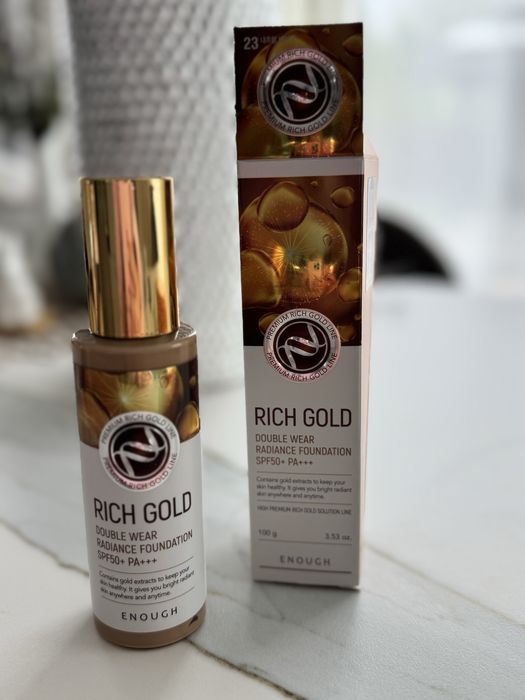Тональна основа Enough Rich Gold 23