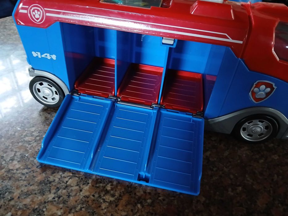 Autocarro Patrulha Pata