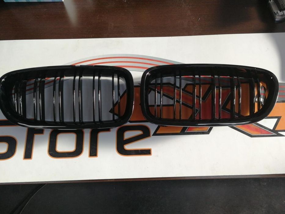 Grelhas BMW F10 / F11 10-15 Pretas M Look