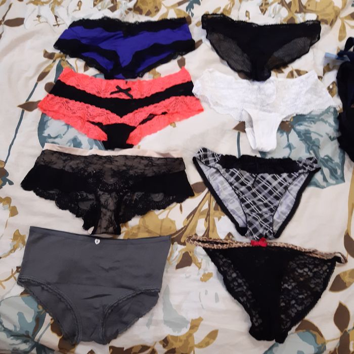 Продам купальники раздельные и сдельные новые и б/у