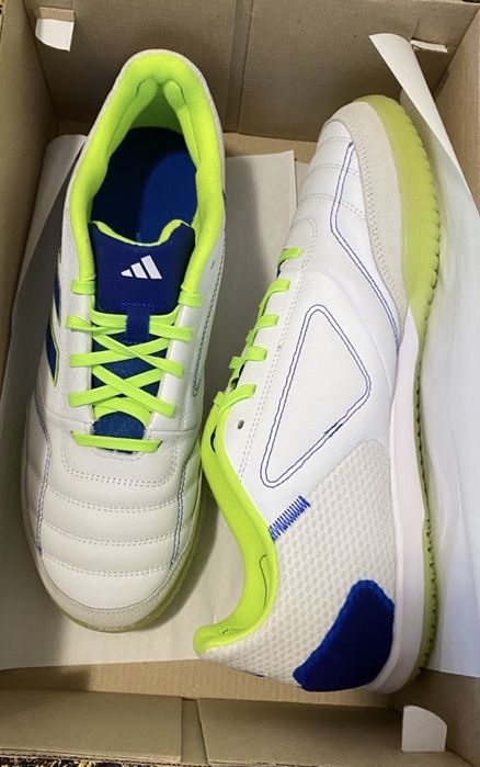 Чоловіче взуття adidas