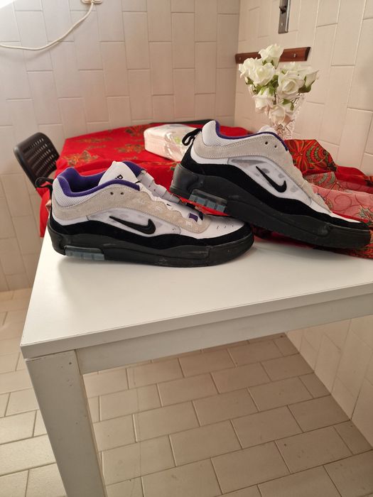 Sapatilha da NIKE nova e original nunca foi usada