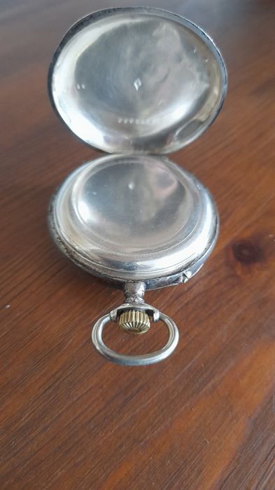 Relógio de bolso em prata