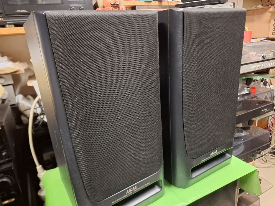 Kolumny Akai SR-550