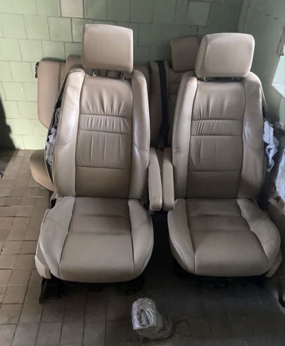 Салон рендж ровер спорт сідушки беж шкіра Range Rover Sport