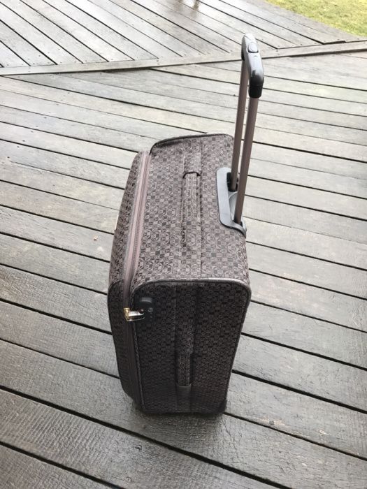 Чемодан тканевый с кодом