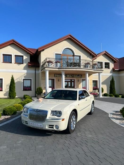 Auto do ślubu Chrysler 300  amerykański