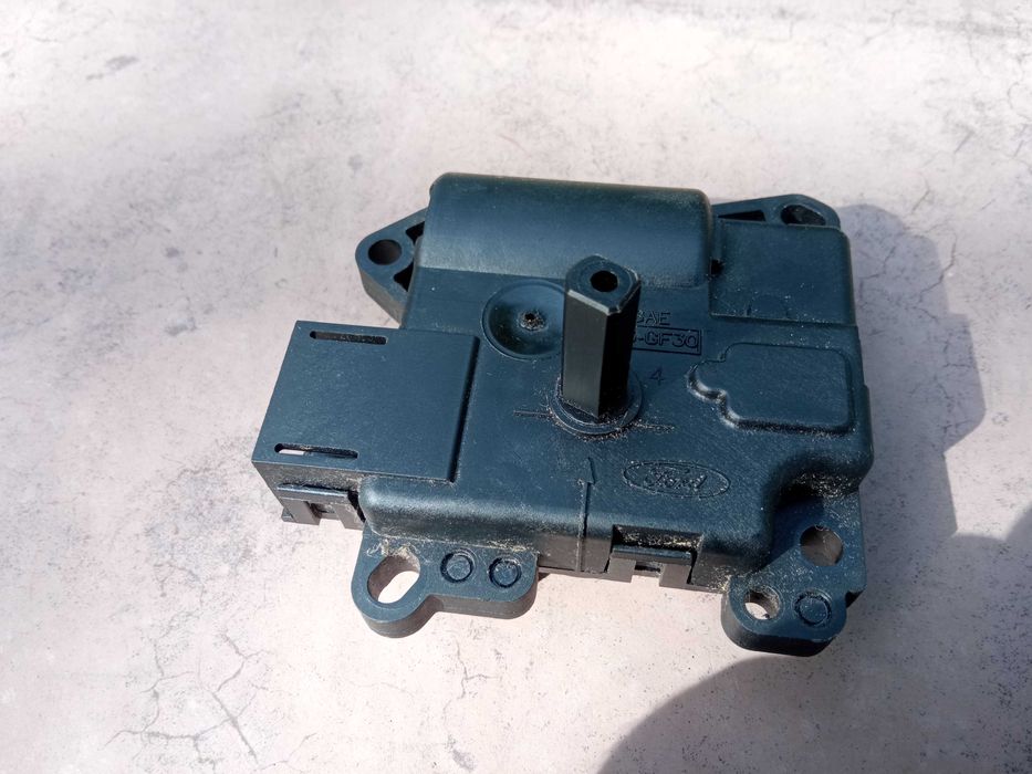 Моторчик заслонки опалювача кроковий двигун сервопривід XS4H-19E616-AC