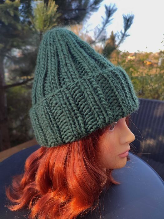 Czapki wełna 100% kilka kolorów