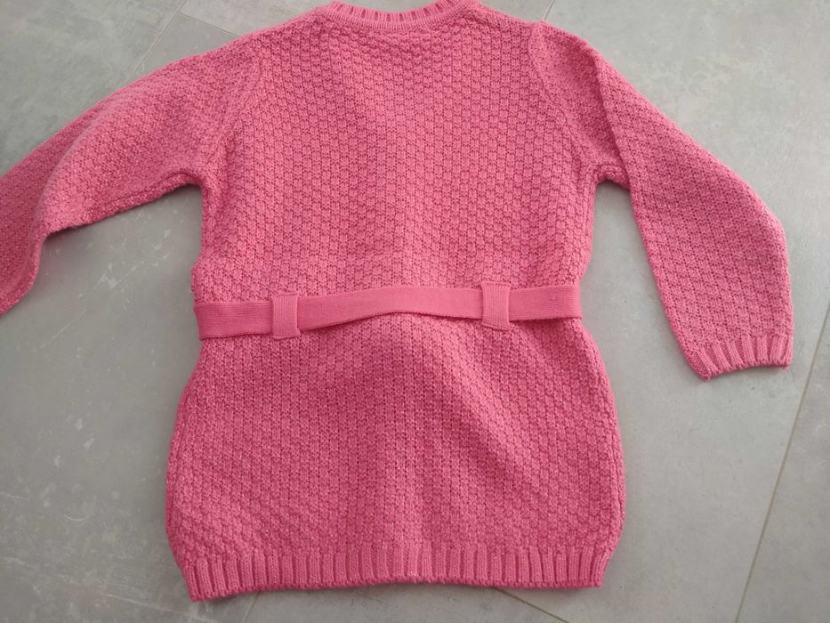 Sweter wiązany w pasie