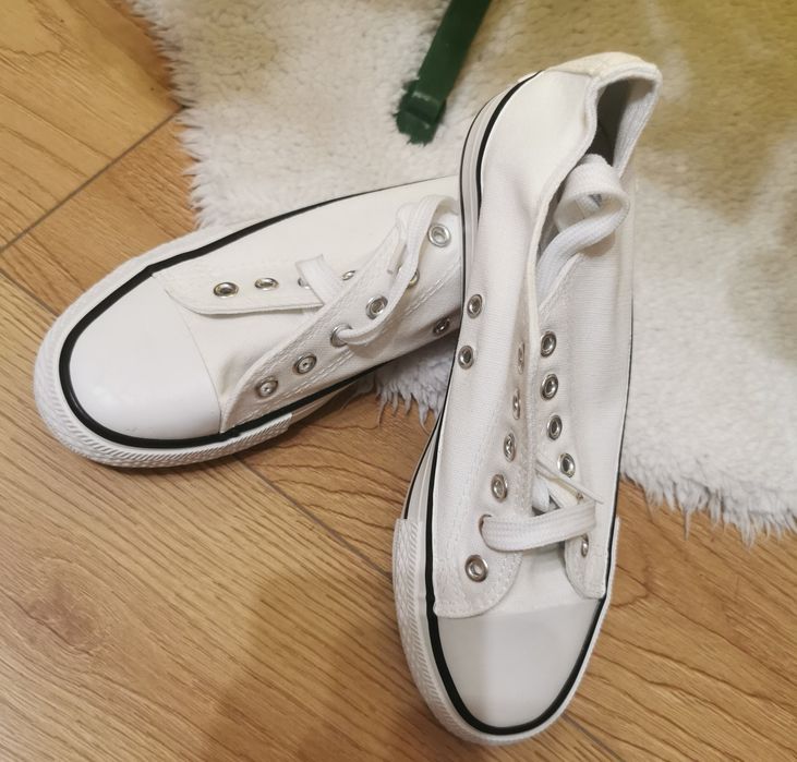 Nowe białe trampki rozmiar 38