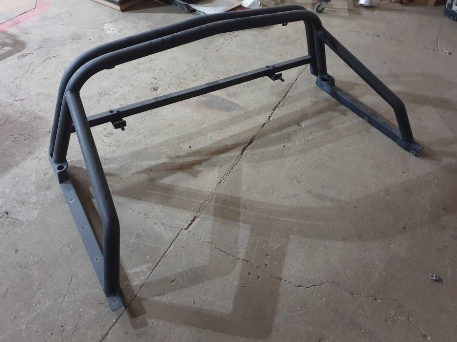 Orurowanie bagażnika L200