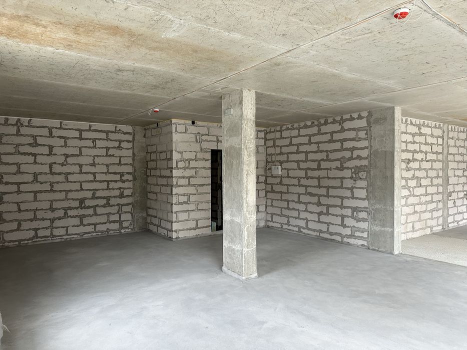 Комерційне приміщення у зданому будинку ЖК «Грінвуд-4», Брюховичі