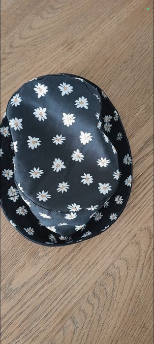 Czapka bucket hat, stokrotka, Terranova
