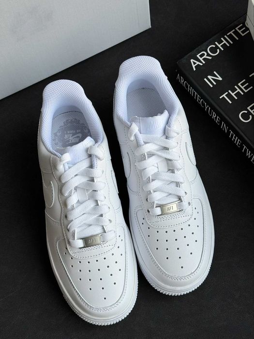 Nowe buty Nike Air Force 1, rozmiar.40