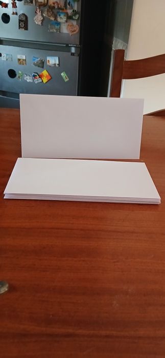 Envelopes brancos