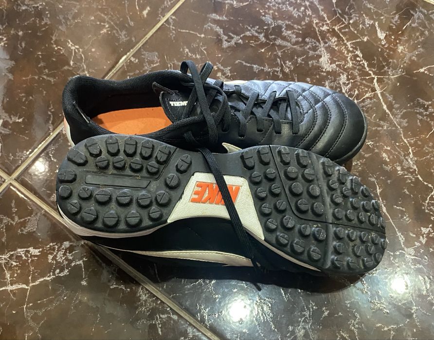 Nike tempo сороконіжки,кеди, бутси
