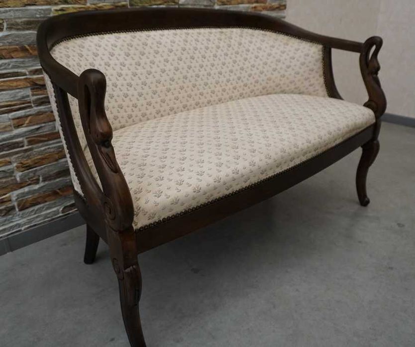 Sofa Siedzisko Mała Stylowa Orzechowa do Poczekalni , Przedpokoju szer. 116 cm  (W-1139)