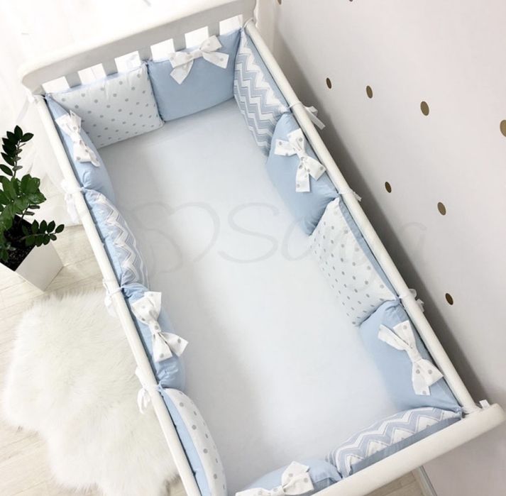 Продам кроватку+кокосовый матрац+наматрасник+защитные бортики