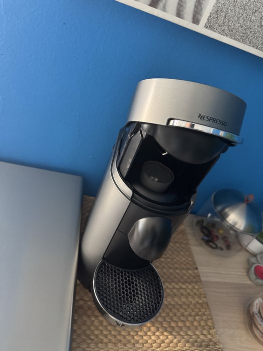 Nespresso Vertuo Plus Deluxe c garantia