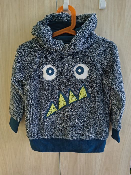 Ciepła bluza dla chłopca C&A rozm 104cm
