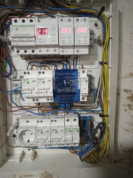 Пропонуємо електромонтажнi та електро-газозварювальнi  роботи.